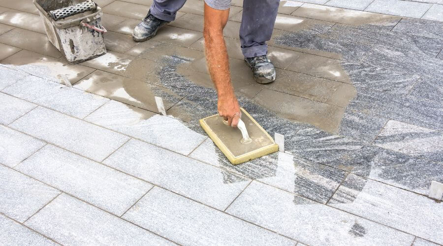 Professional residential roofers in Hinckley, OH